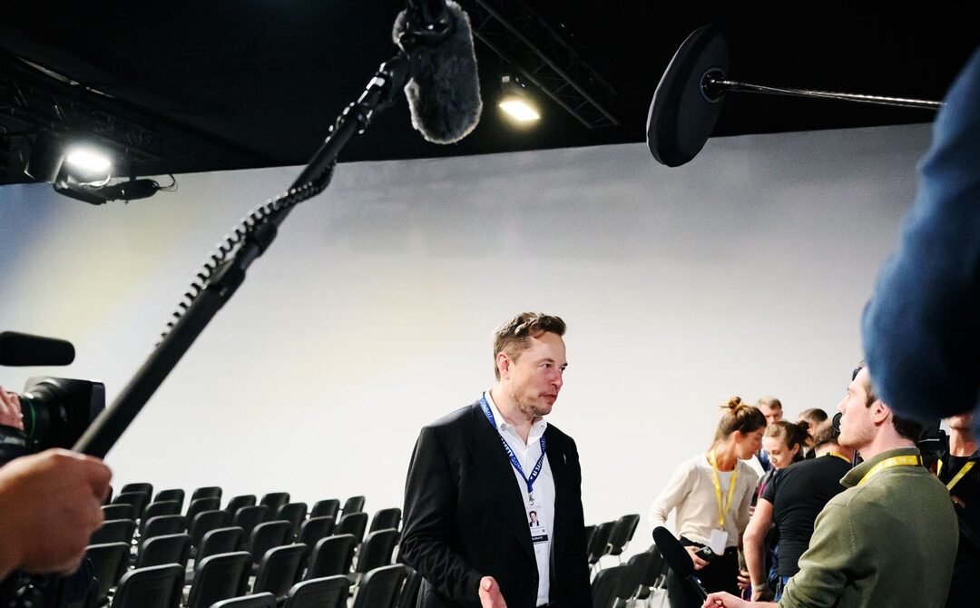 Elon Musk Announces Grok, a ‘Rebellious’ AI Without Guardrails